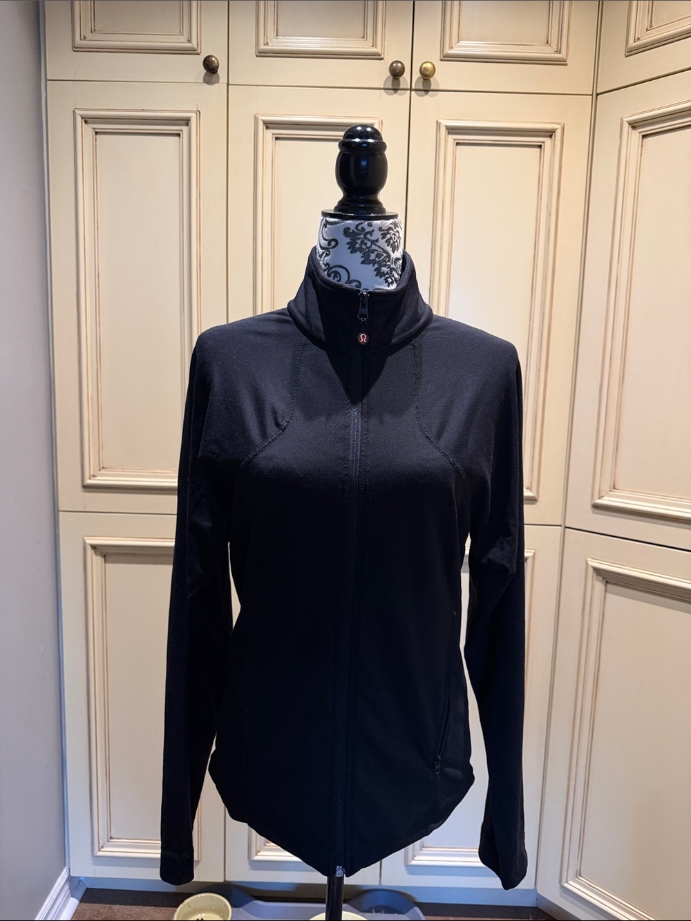Lululemon Women's Black Full-Zip Jacket
